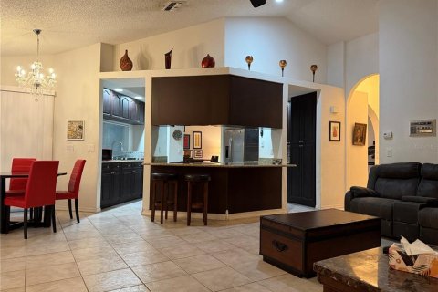 Casa en venta en Spring Hill, Florida, 4 dormitorios, 220.92 m2 № 1904266 - foto 14