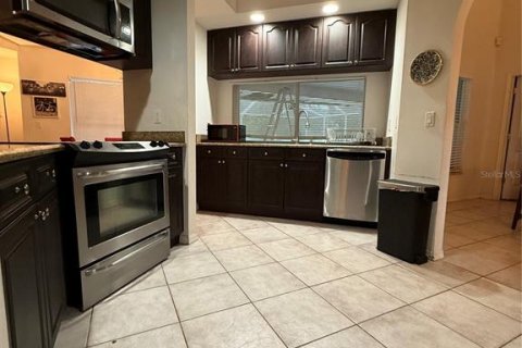 Casa en venta en Spring Hill, Florida, 4 dormitorios, 220.92 m2 № 1904266 - foto 12