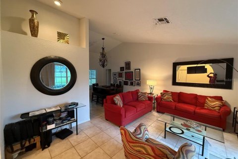 Casa en venta en Spring Hill, Florida, 4 dormitorios, 220.92 m2 № 1904266 - foto 4