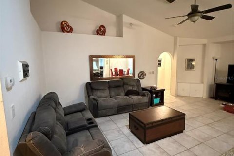 Casa en venta en Spring Hill, Florida, 4 dormitorios, 220.92 m2 № 1904266 - foto 7