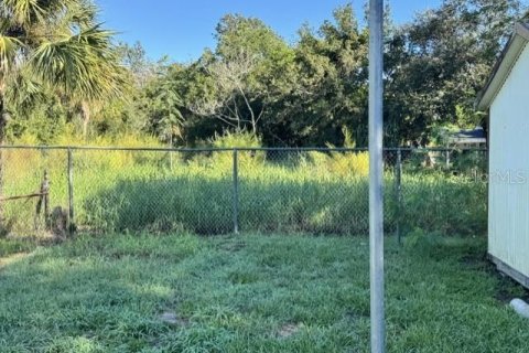 Villa ou maison à vendre à Tampa, Floride: 2 chambres, 82.78 m2 № 2419318 - photo 11