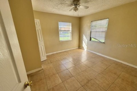 Villa ou maison à vendre à Tampa, Floride: 2 chambres, 82.78 m2 № 2419318 - photo 7