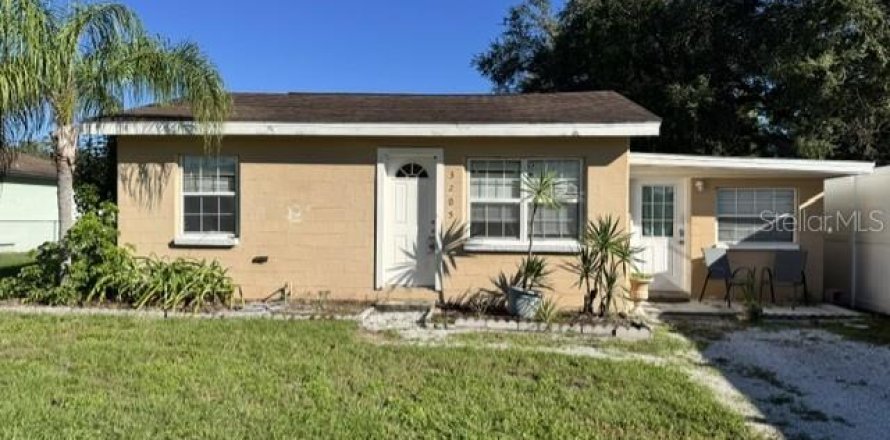 Villa ou maison à Tampa, Floride 2 chambres, 82.78 m2 № 2419318