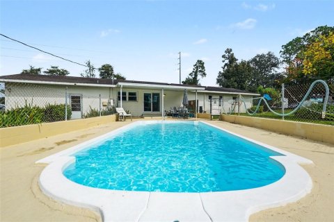 Villa ou maison à vendre à Zephyrhills, Floride: 3 chambres, 147.34 m2 № 2404915 - photo 30