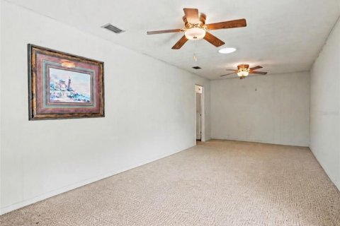 Villa ou maison à vendre à Zephyrhills, Floride: 3 chambres, 147.34 m2 № 2404915 - photo 15