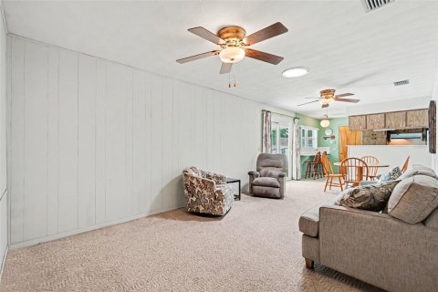 Villa ou maison à vendre à Zephyrhills, Floride: 3 chambres, 147.34 m2 № 2404915 - photo 12