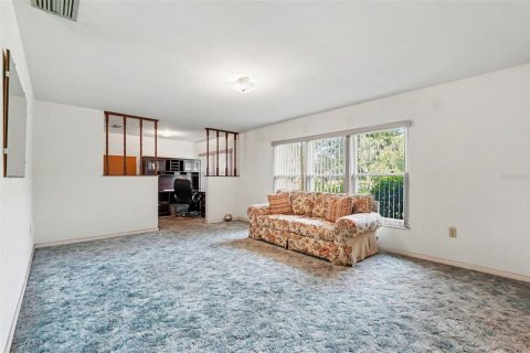 Villa ou maison à vendre à Zephyrhills, Floride: 3 chambres, 147.34 m2 № 2404915 - photo 11