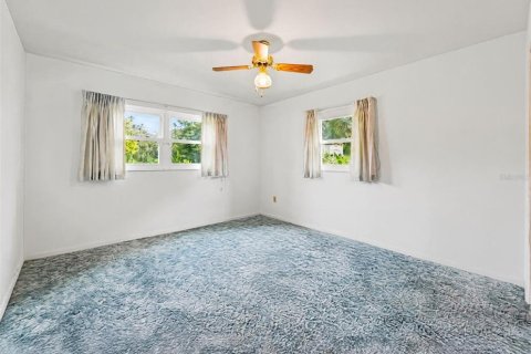 Villa ou maison à vendre à Zephyrhills, Floride: 3 chambres, 147.34 m2 № 2404915 - photo 28