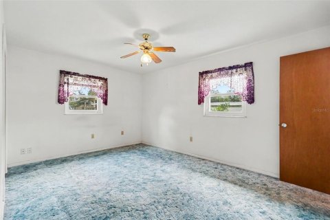 Villa ou maison à vendre à Zephyrhills, Floride: 3 chambres, 147.34 m2 № 2404915 - photo 23