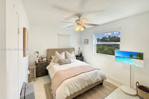 Casa en venta en Hallandale Beach, Florida, 2 dormitorios, 81.57 m2 № 1992681 - foto 12