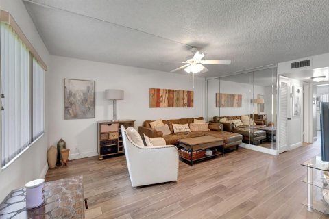 Condominio en venta en Delray Beach, Florida, 2 dormitorios, 84.54 m2 № 2245651 - foto 14