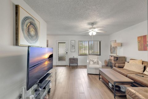 Condominio en venta en Delray Beach, Florida, 2 dormitorios, 84.54 m2 № 2245651 - foto 11