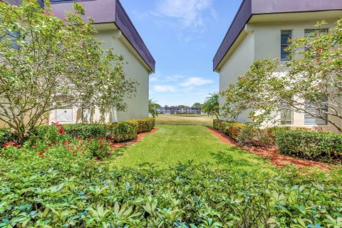 Condominio en venta en Delray Beach, Florida, 2 dormitorios, 84.54 m2 № 2245651 - foto 28