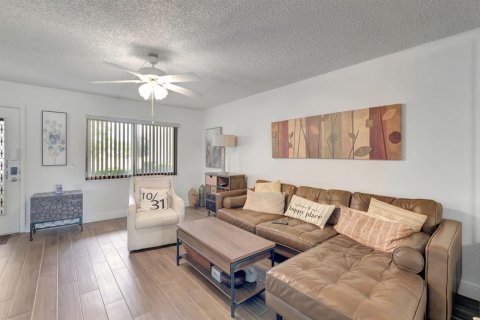 Condominio en venta en Delray Beach, Florida, 2 dormitorios, 84.54 m2 № 2245651 - foto 16
