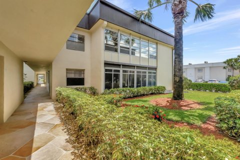 Condominio en venta en Delray Beach, Florida, 2 dormitorios, 84.54 m2 № 2245651 - foto 25