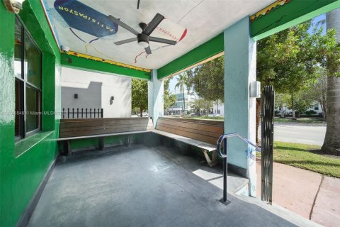 Propiedad comercial en venta en Miami Beach, Florida № 1935490 - foto 18
