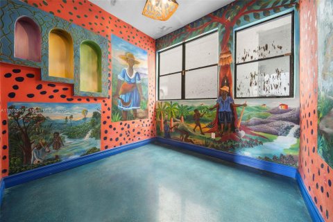 Propiedad comercial en venta en Miami Beach, Florida № 1935490 - foto 26