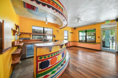 Propiedad comercial en venta en Miami Beach, Florida № 1935490 - foto 21