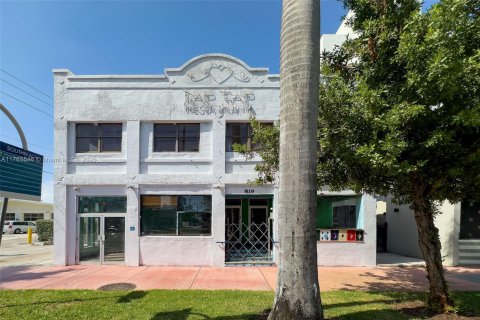 Propiedad comercial en venta en Miami Beach, Florida № 1935490 - foto 1