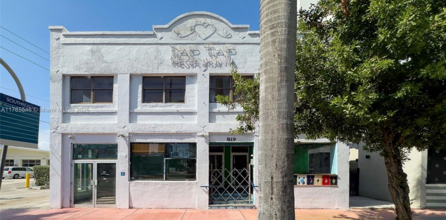 Propiedad comercial en Miami Beach, Florida № 1935490