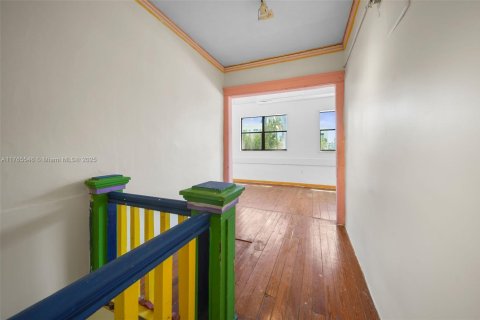 Propiedad comercial en venta en Miami Beach, Florida № 1935490 - foto 29