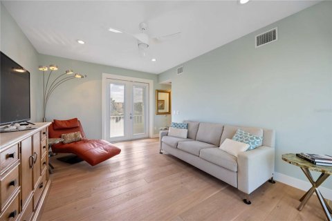 Casa en venta en Sarasota, Florida, 6 dormitorios, 776.48 m2 № 1719474 - foto 17