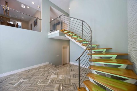 Casa en venta en Sarasota, Florida, 6 dormitorios, 776.48 m2 № 1719474 - foto 6