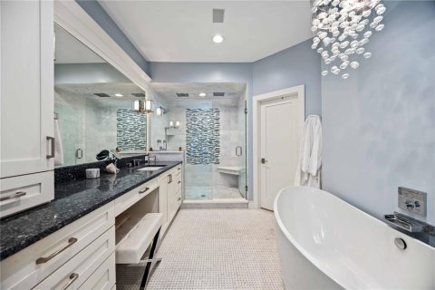 Casa en venta en Sarasota, Florida, 6 dormitorios, 776.48 m2 № 1719474 - foto 21