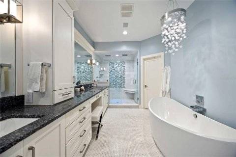 Casa en venta en Sarasota, Florida, 6 dormitorios, 776.48 m2 № 1719474 - foto 22