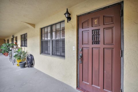 Condo in Fort Lauderdale, Florida, 2 bedrooms № 2154165 - photo 25
