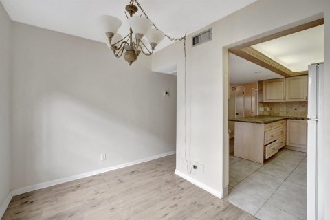 Condo in Fort Lauderdale, Florida, 2 bedrooms № 2154165 - photo 6