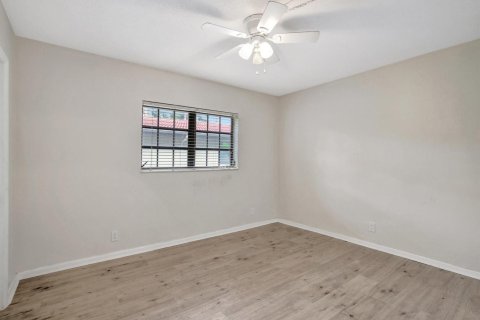 Condo in Fort Lauderdale, Florida, 2 bedrooms № 2154165 - photo 11