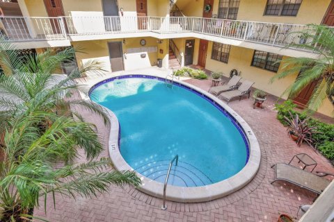 Condo in Fort Lauderdale, Florida, 2 bedrooms № 2154165 - photo 15