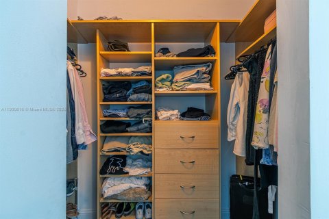 Copropriété à vendre à Miami, Floride: 2 chambres, 86.86 m2 № 1966355 - photo 19
