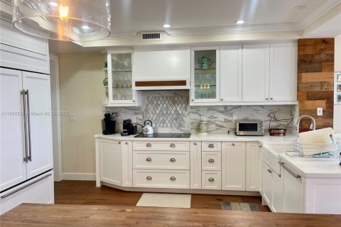 Condominio en alquiler en Aventura, Florida, 3 dormitorios, 249.91 m2 № 2054757 - foto 9