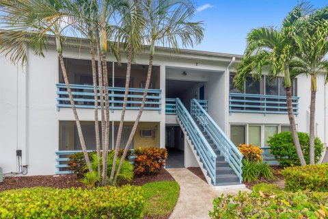 Condo in Jensen Beach, Florida, 1 bedroom  № 2193327
