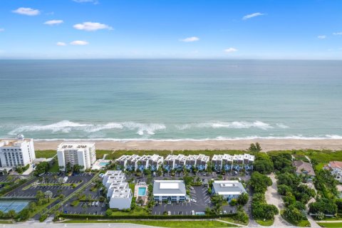 Condo in Jensen Beach, Florida, 1 bedroom № 2193327 - photo 20