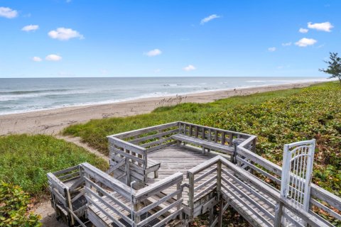 Condo in Jensen Beach, Florida, 1 bedroom № 2193327 - photo 17