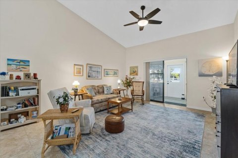 Casa en venta en Lakeland, Florida, 2 dormitorios, 87.42 m2 № 1910142 - foto 8