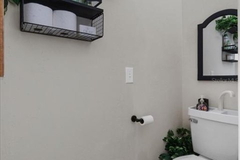 Casa en venta en Lakeland, Florida, 2 dormitorios, 87.42 m2 № 1910142 - foto 12