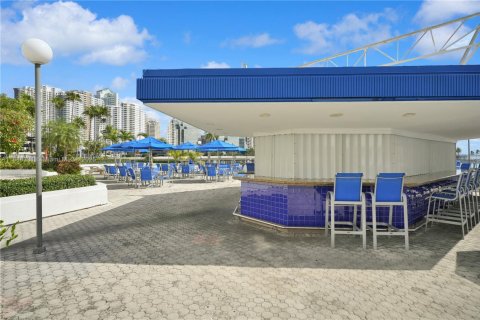 Condominio en venta en Miami, Florida, 2 dormitorios, 91.97 m2 № 1933256 - foto 13