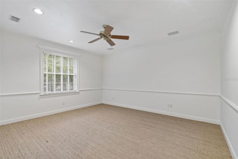 Condo in Tampa, Florida, 3 bedrooms  № 2299758 - photo 13