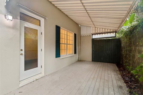 Condo in Tampa, Florida, 3 bedrooms  № 2299758 - photo 24