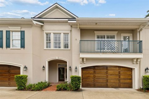 Condo in Tampa, Florida, 3 bedrooms  № 2299758 - photo 2