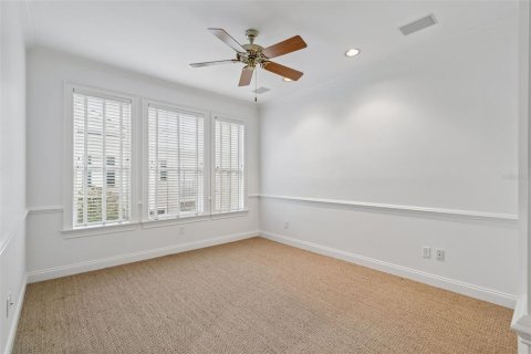 Condo in Tampa, Florida, 3 bedrooms  № 2299758 - photo 17