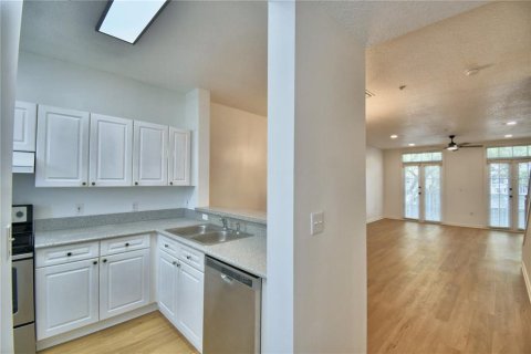 Condo in Kissimmee, Florida, 2 bedrooms  № 1635865 - photo 26