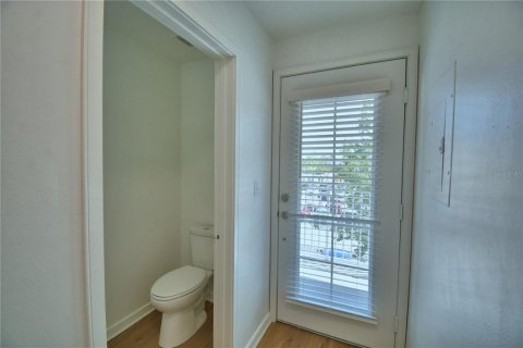 Condo in Kissimmee, Florida, 2 bedrooms  № 1635865 - photo 23