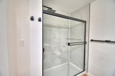 Condo in Kissimmee, Florida, 2 bedrooms  № 1635865 - photo 18