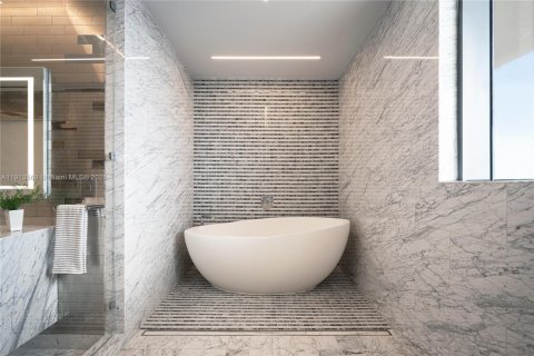 Condo in Miami, Florida, 3 bedrooms  № 1973632 - photo 15