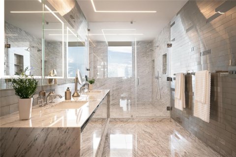 Condo in Miami, Florida, 3 bedrooms  № 1973632 - photo 14